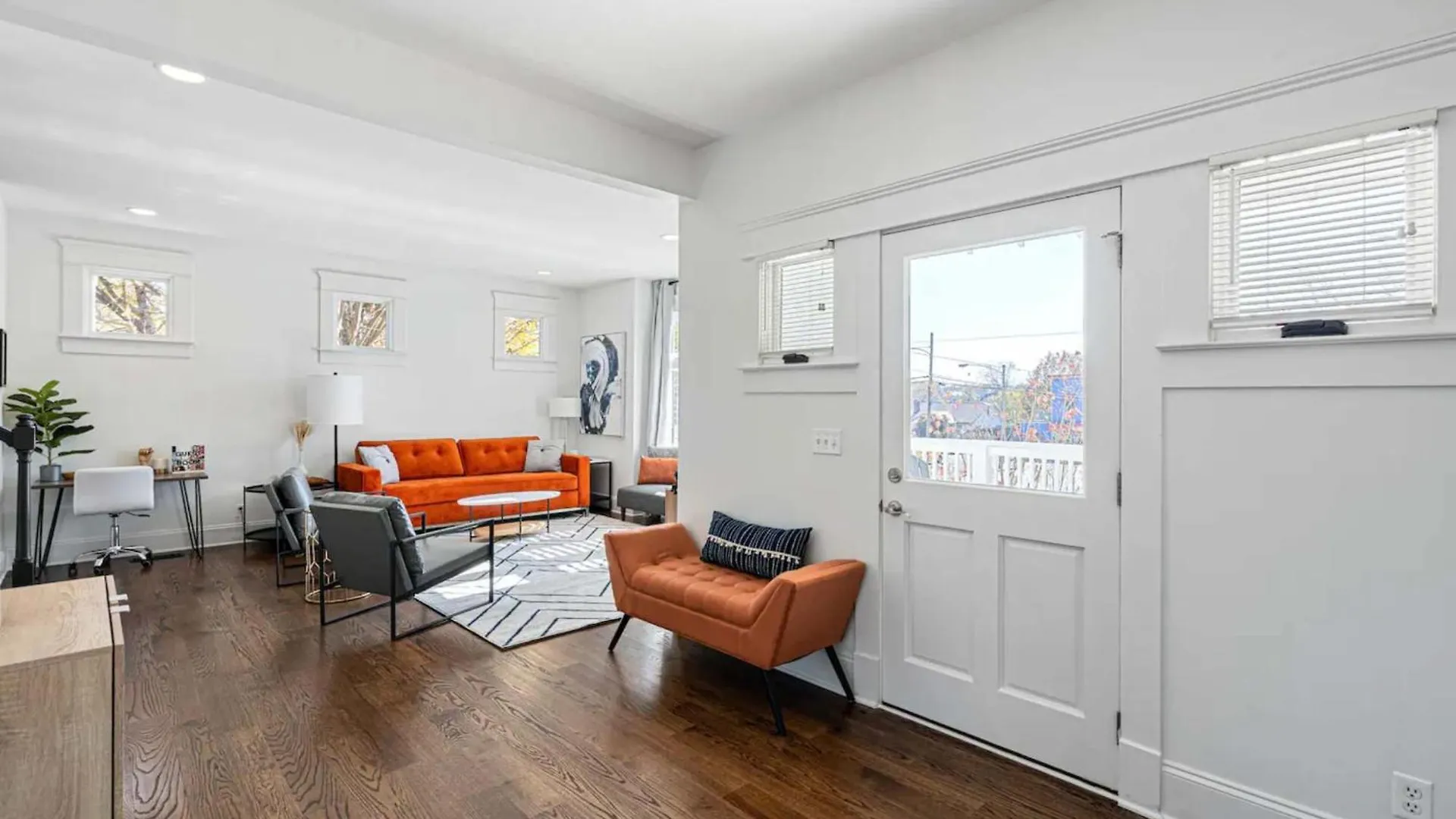 The Lockeland-Modern & Airy Escape, Walk To It All Nashville
